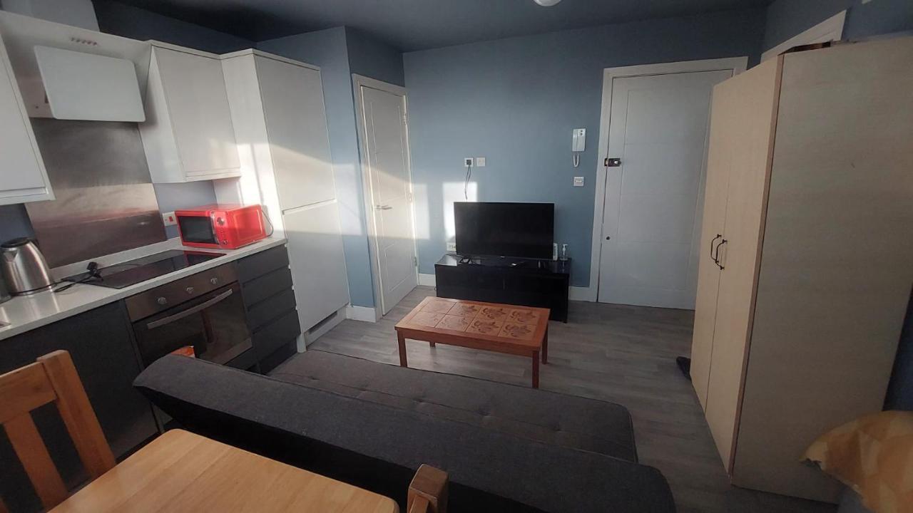 Modern Studio Maidstone - Redecorated Oct 2023 Bagian luar foto